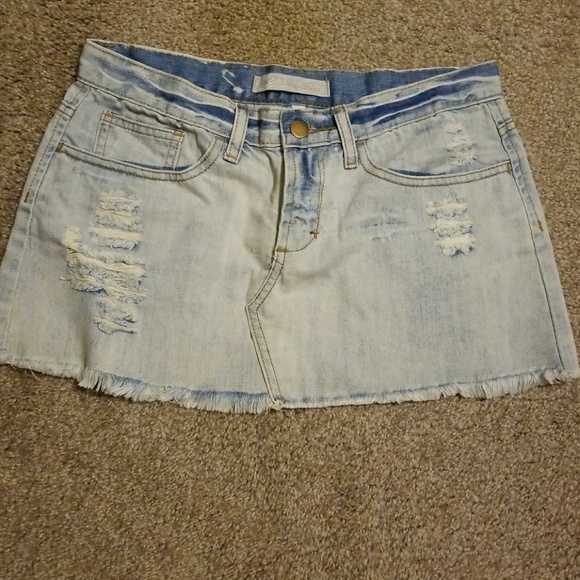 unknown Dresses & Skirts - B1G2 Y2k 2000s Frayed Destroyed Light Denim Skirt